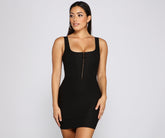 Robe mini à encolure carrée douce et impertinente